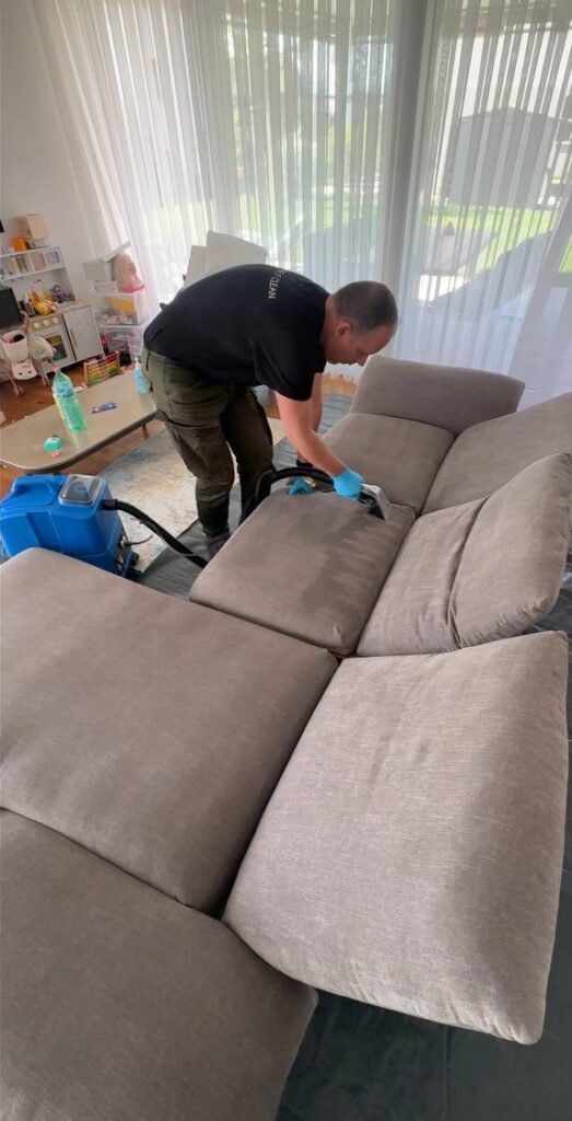 Sofa - main.photo 3