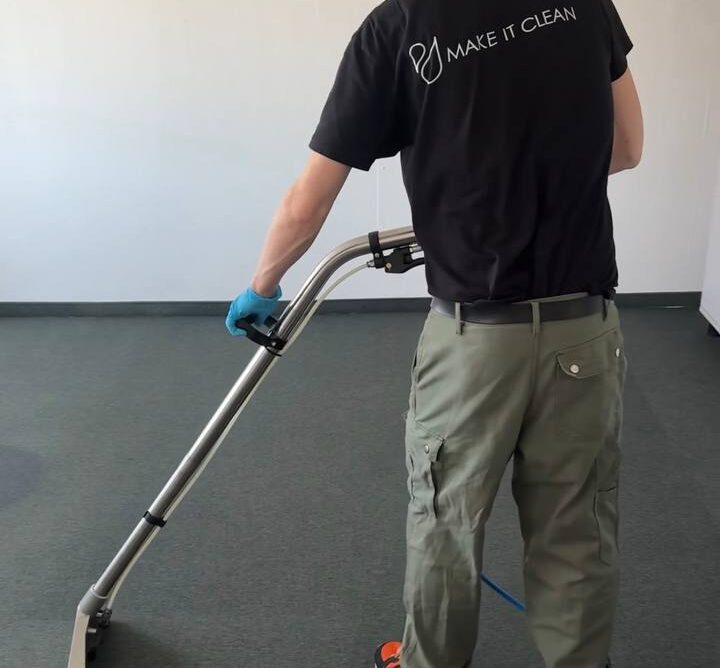 Professionelle Teppichreinigung mit Sprühextraktion